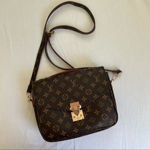 💕CROSSBODY PURSE💕